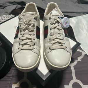 Authentic Gucci ace shoes size 36.5